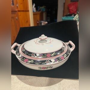 Vintage Alfred Meakin Rockcliffe Porcelain vegetable bowl with lid